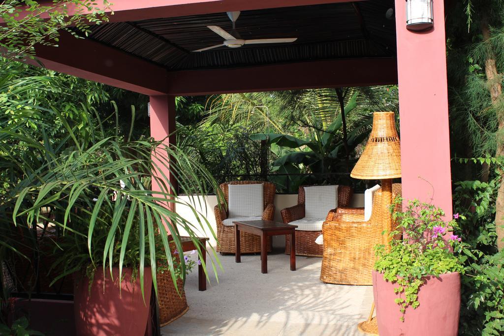מלון Brufut Hibiscus House Gambia מראה חיצוני תמונה