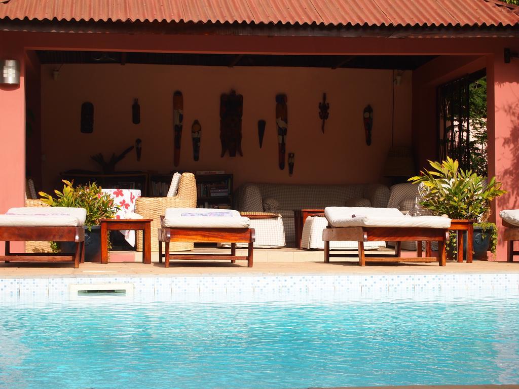 מלון Brufut Hibiscus House Gambia מראה חיצוני תמונה