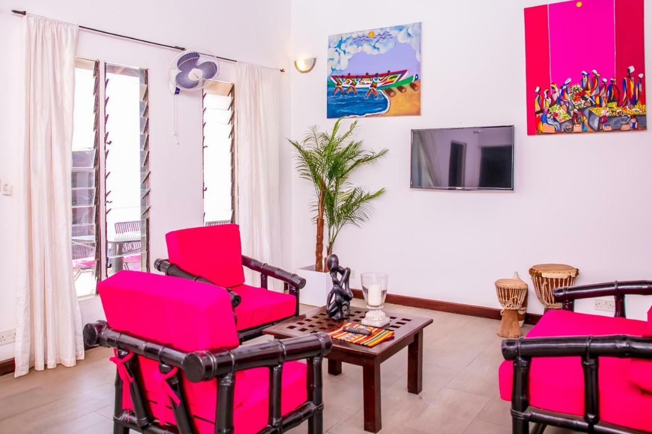 מלון Brufut Hibiscus House Gambia מראה חיצוני תמונה